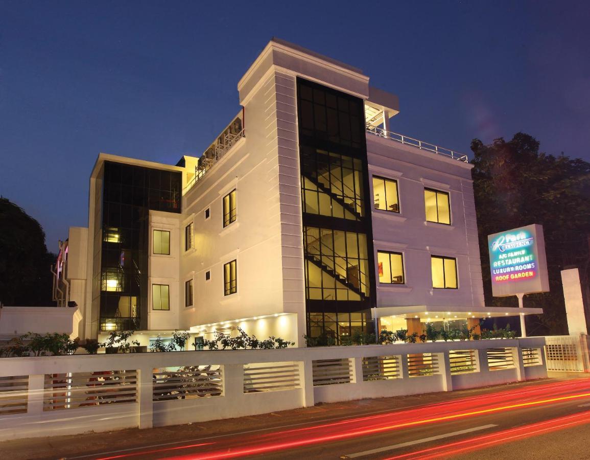 พาร์ค เรซิเดนซี โกเจนเชอรี Hotel Kozhancheri ภายนอก รูปภาพ