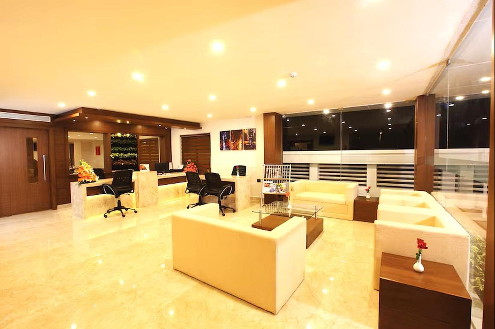 พาร์ค เรซิเดนซี โกเจนเชอรี Hotel Kozhancheri ภายนอก รูปภาพ
