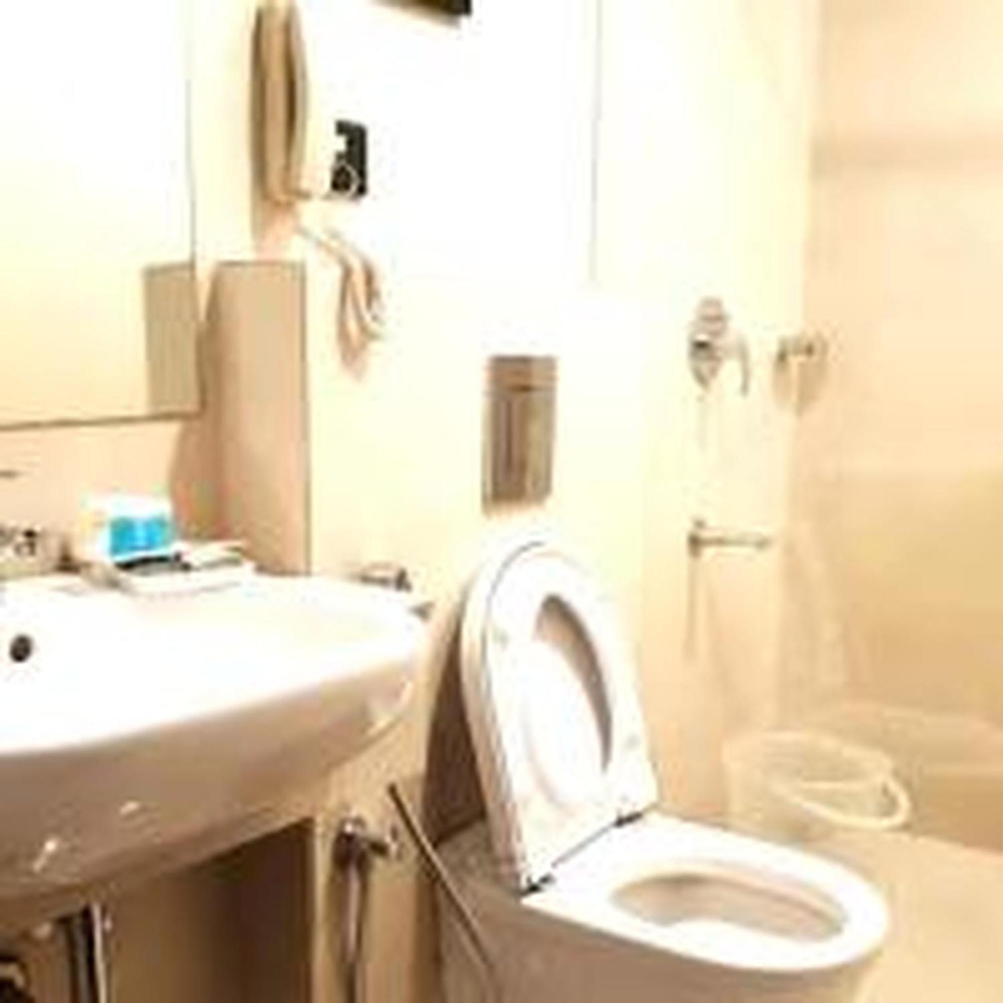 พาร์ค เรซิเดนซี โกเจนเชอรี Hotel Kozhancheri ภายนอก รูปภาพ