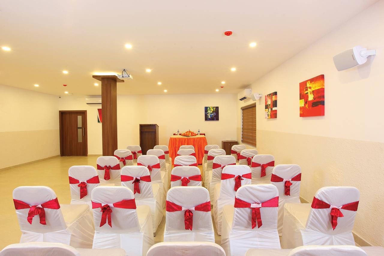 พาร์ค เรซิเดนซี โกเจนเชอรี Hotel Kozhancheri ภายนอก รูปภาพ